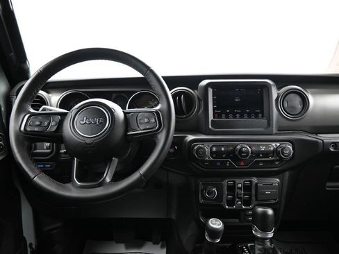 Used 2023 Jeep Wrangler Unlimited w/ Cold Weather Group AWD/4WD image 15