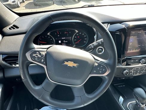 Used 2023 Chevrolet Traverse LT w/ LT Premium Package AWD/4WD image 16