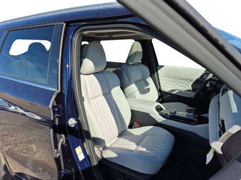 New 2026 Mitsubishi Outlander SEL FWD image 28