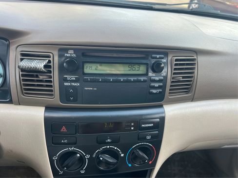 Used 2003 Toyota Corolla LE FWD image 15