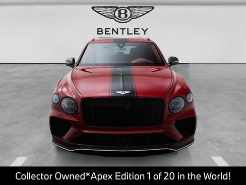 Used 2025 Bentley Bentayga AWD/4WD image 9