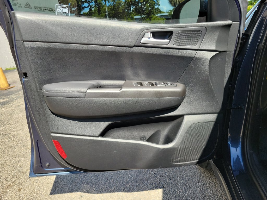 Certified 2022 Kia Sportage LX FWD image 16