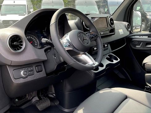 New 2025 Mercedes-Benz Sprinter 144 Cargo image 5