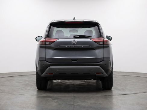 Used 2025 Nissan Rogue SV image 7