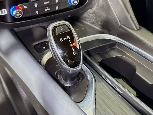 Used 2019 Buick Enclave Essence FWD image 14