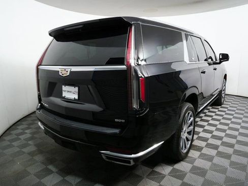 Used 2023 Cadillac Escalade ESV Premium Luxury Platinum image 29