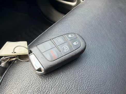 Used 2018 Jeep Compass Limited w/ Navigation Group FWD image 27