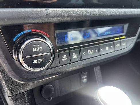Used 2016 Toyota Corolla S FWD image 31