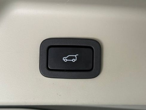 Used 2019 Land Rover Range Rover HSE AWD/4WD image 18