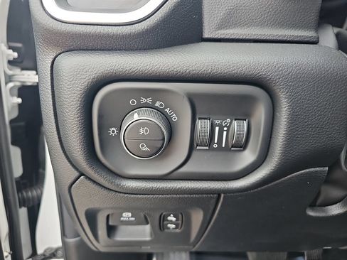 New 2026 RAM 1500 Big Horn AWD/4WD image 26