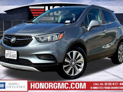 Used 2020 Buick Encore Preferred image 3