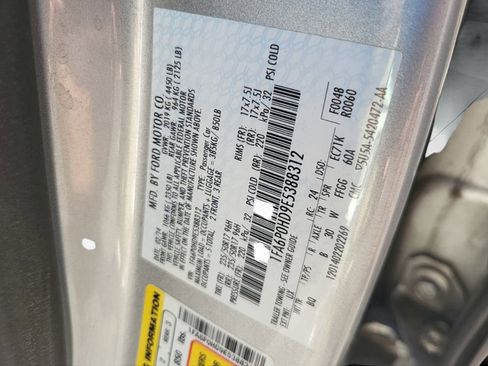 Used 2014 Ford Fusion SE w/ Equipment Group 202A image 30