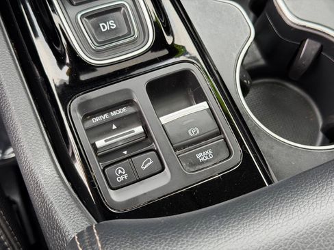 Used 2024 Honda Pilot Touring image 26