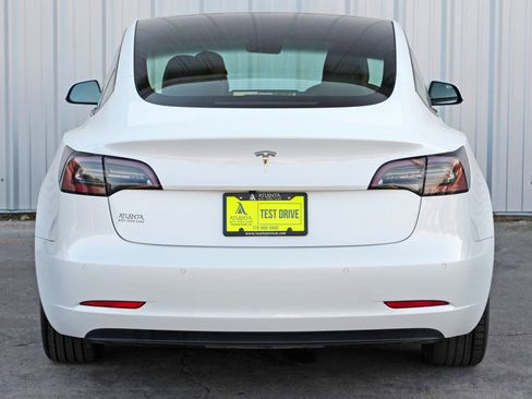 Used 2021 Tesla Model 3 Standard Range image 49