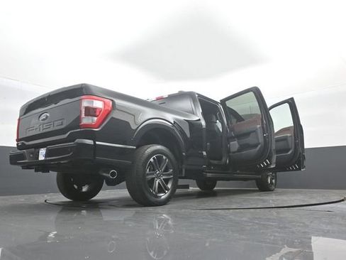 Certified 2022 Ford F150 Lariat w/ Equipment Group 502A High image 39