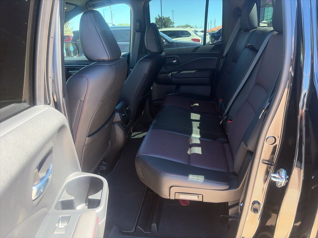 Used 2025 Honda Ridgeline Black Edition image 19