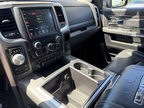 Used 2014 RAM 1500 Limited AWD/4WD image 17