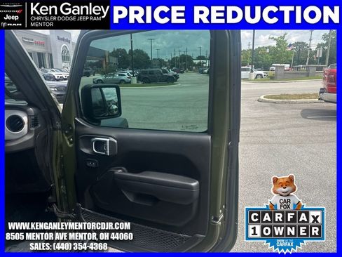 Used 2024 Jeep Wrangler Unlimited AWD/4WD image 24