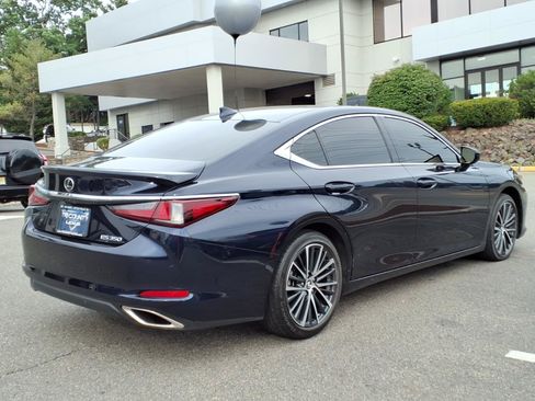 Certified 2025 Lexus ES 350 w/ Premium Package FWD image 7