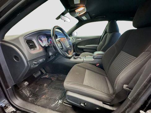 Used 2023 Dodge Charger SXT RWD image 13
