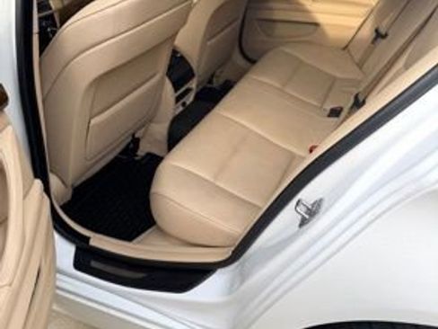 Used 2011 BMW 535i Sedan RWD image 5