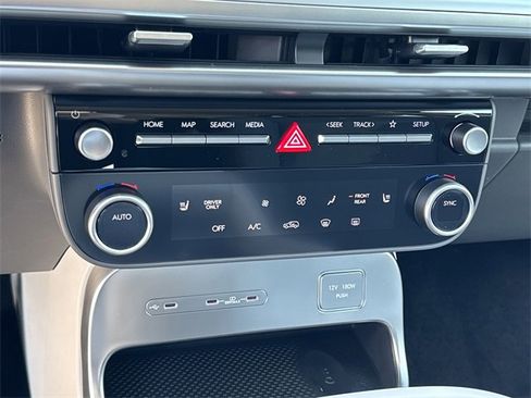 New 2026 Hyundai Ioniq 9 SE image 26