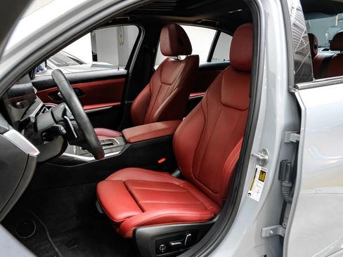 Used 2024 BMW 330i 330i w/ M Sport Package image 35