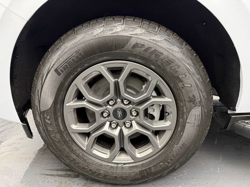 New 2025 Ford Expedition Active image 21