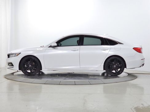 Used 2020 Honda Accord Sport image 4