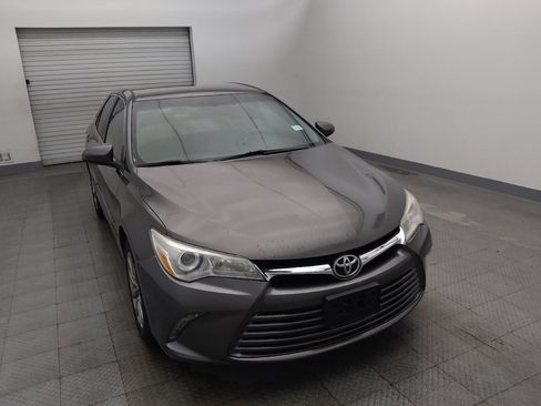 Used 2017 Toyota Camry XLE FWD image 14