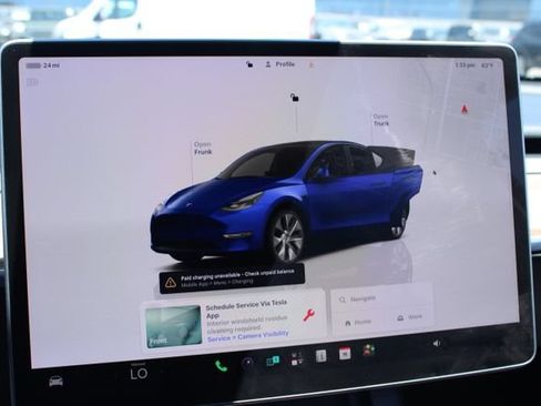 Used 2023 Tesla Model Y Long Range AWD/4WD image 18