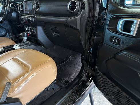 Used 2021 Jeep Gladiator Overland w/ Popular Equipment Package image 13