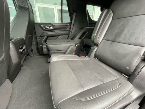 Used 2022 Chevrolet Tahoe LT w/ Luxury Package RWD image 6