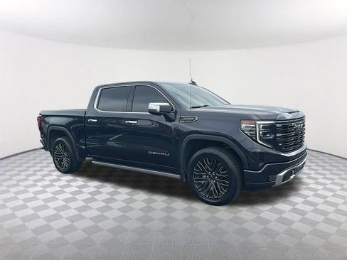 Used 2022 GMC Sierra 1500 Denali Ultimate AWD/4WD image 7