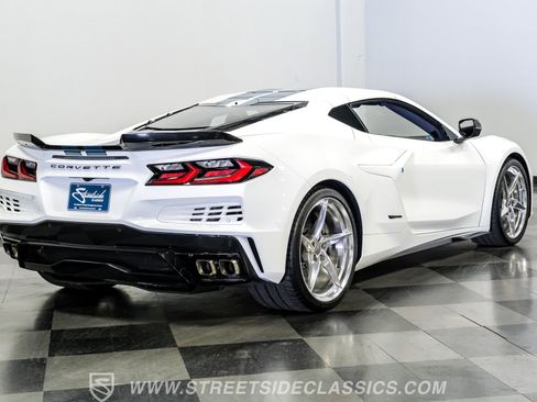Used 2024 Chevrolet Corvette E-Ray w/ ZER Performance Package AWD/4WD image 25