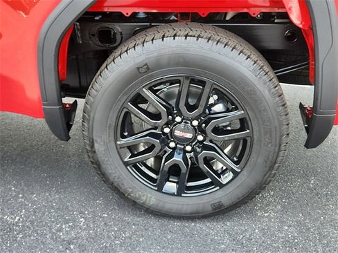 New 2026 GMC Sierra 1500 Elevation image 7
