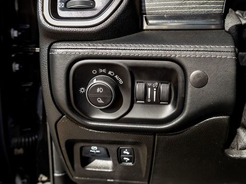 Used 2019 RAM 1500 Limited w/ Advanced Safety Group image 18