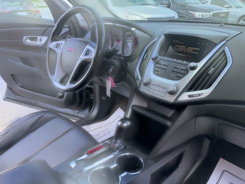 Used 2017 GMC Terrain SLT FWD image 18