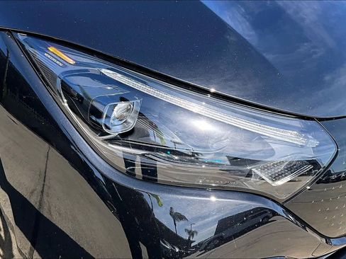 Used 2023 Mercedes-Benz EQE 500 4MATIC Sedan image 28