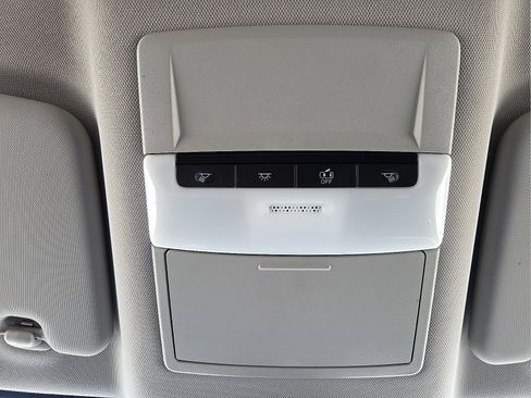 Used 2024 Nissan Rogue S FWD image 22