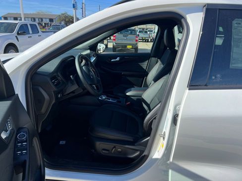 New 2026 Ford Escape ST-Line w/ Tech Pack #1 FWD image 16