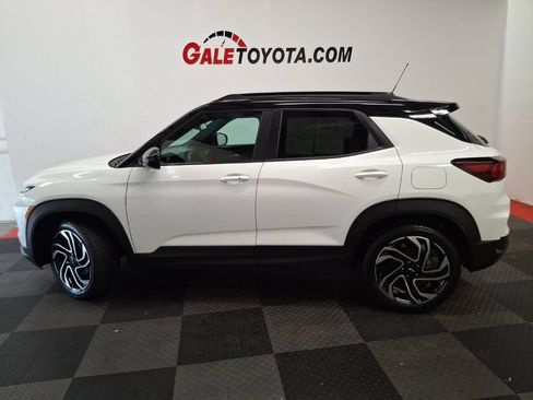 Used 2024 Chevrolet TrailBlazer RS AWD/4WD image 9