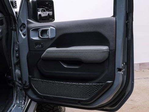 Used 2024 Jeep Wrangler Unlimited Rubicon 392 AWD/4WD image 87