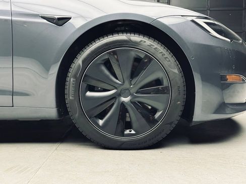Used 2022 Tesla Model S Plaid AWD/4WD image 38
