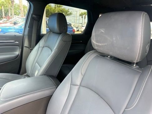 Used 2023 Buick Enclave Essence FWD image 20