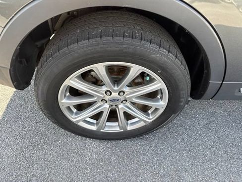Used 2017 Ford Explorer Limited AWD/4WD image 9