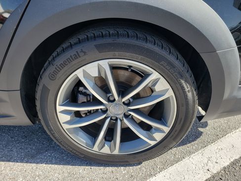 Used 2018 Audi A4 2.0T allroad Prestige w/ Prestige Package image 36