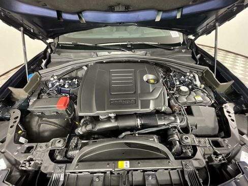 Used 2025 Jaguar F-PACE R-Dynamic S image 28