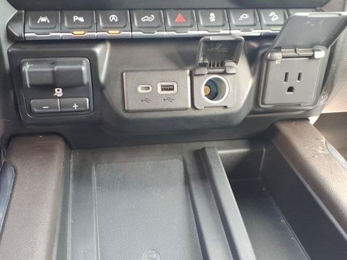 Used 2019 GMC Sierra 1500 Denali w/ Denali Ultimate Package AWD/4WD image 26