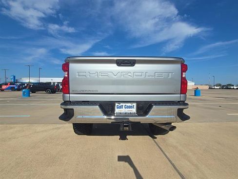 Used 2025 Chevrolet Silverado 2500 LT w/ Convenience Package AWD/4WD image 8